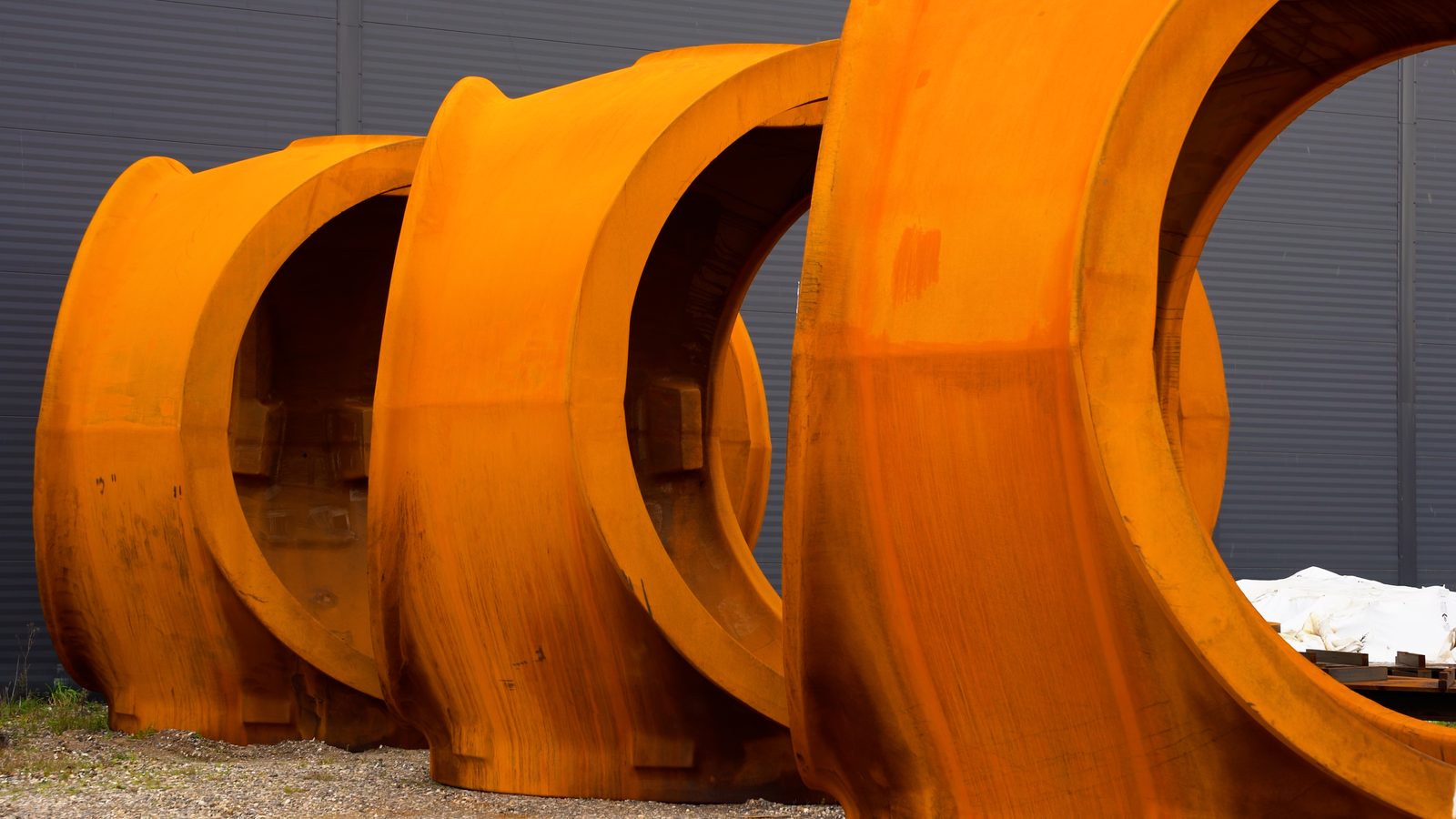 Large machined wind components